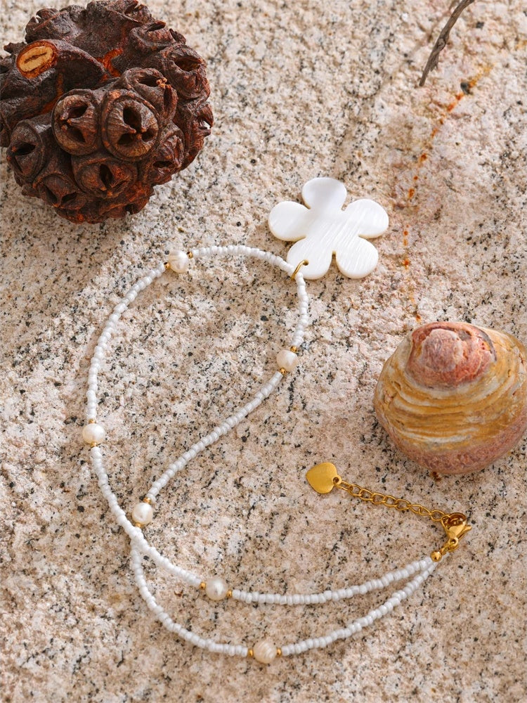 Plastic beads pearls flower pendant necklace - product image