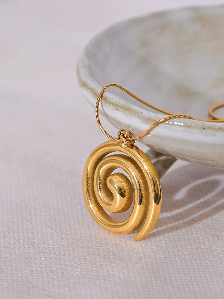 Round abstract pendant necklace women fashion - product image