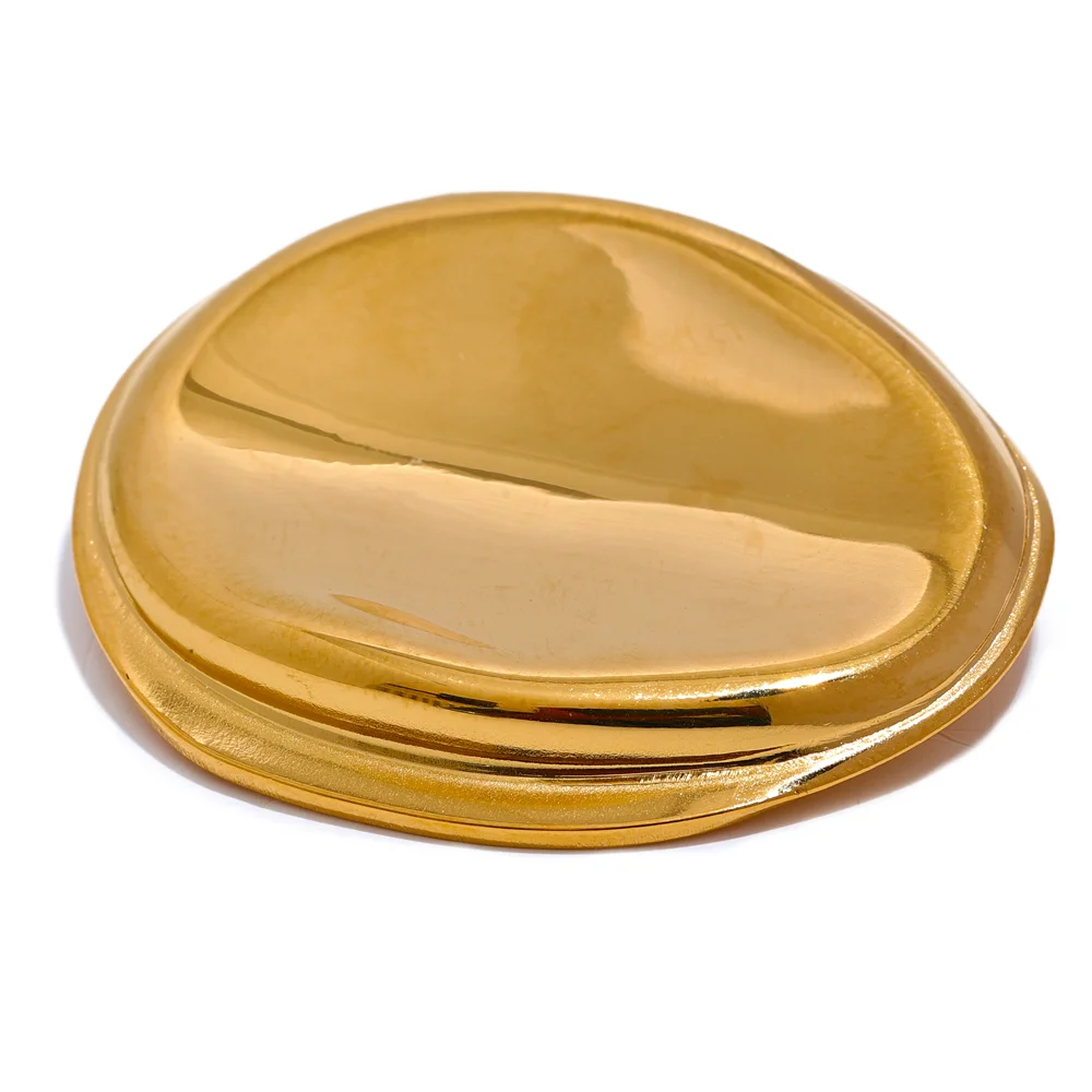 Round minimalist metal brooch accessory - product image