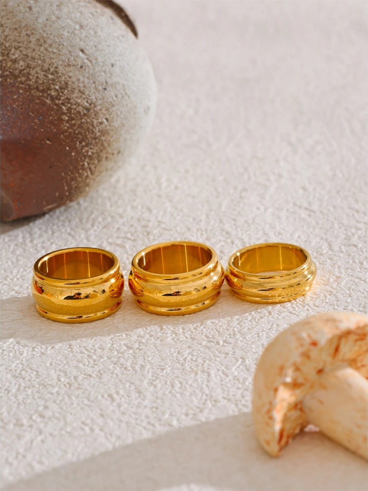 Round wide minimalist smooth finger ring - product image