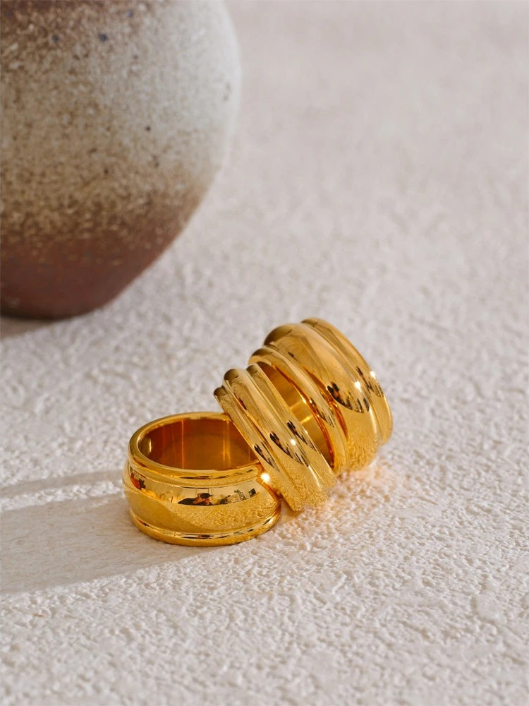 Round wide minimalist smooth finger ring - product image