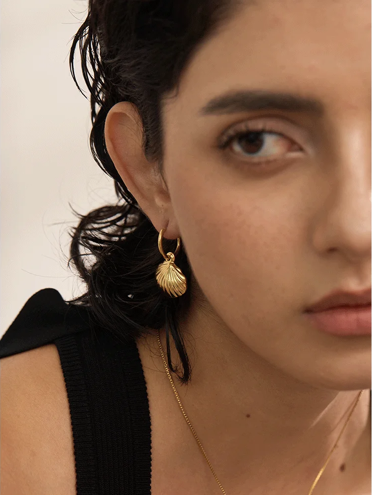 Shell necklace earrings set gold color - product image