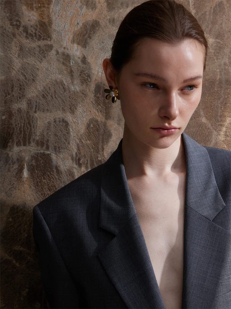 Simulated pearl flower daily trendy stud earrings - product image