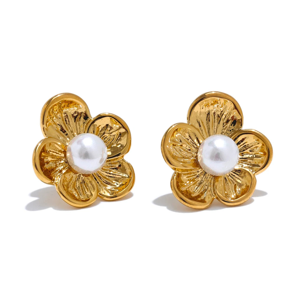 Simulated pearl flower stud earrings - product image