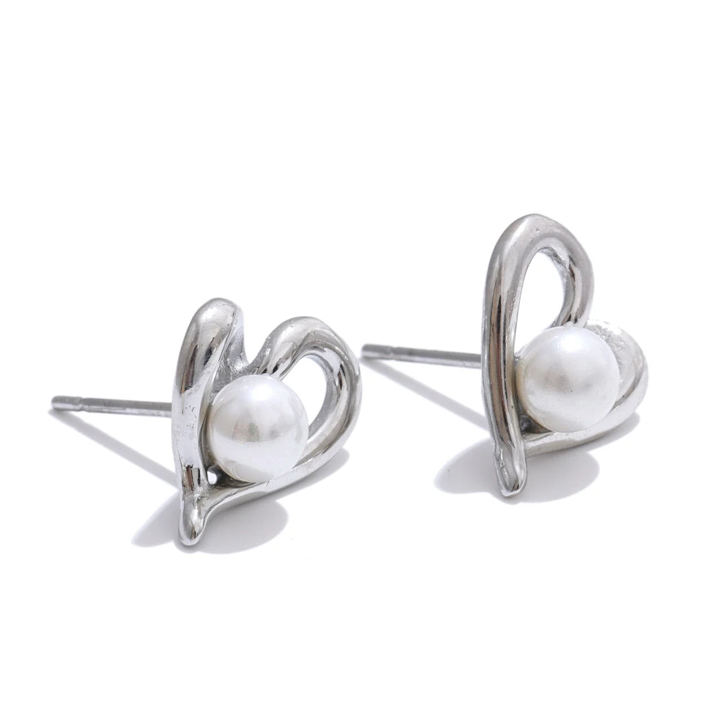 Simulated pearls heart love daily stud earrings - product image
