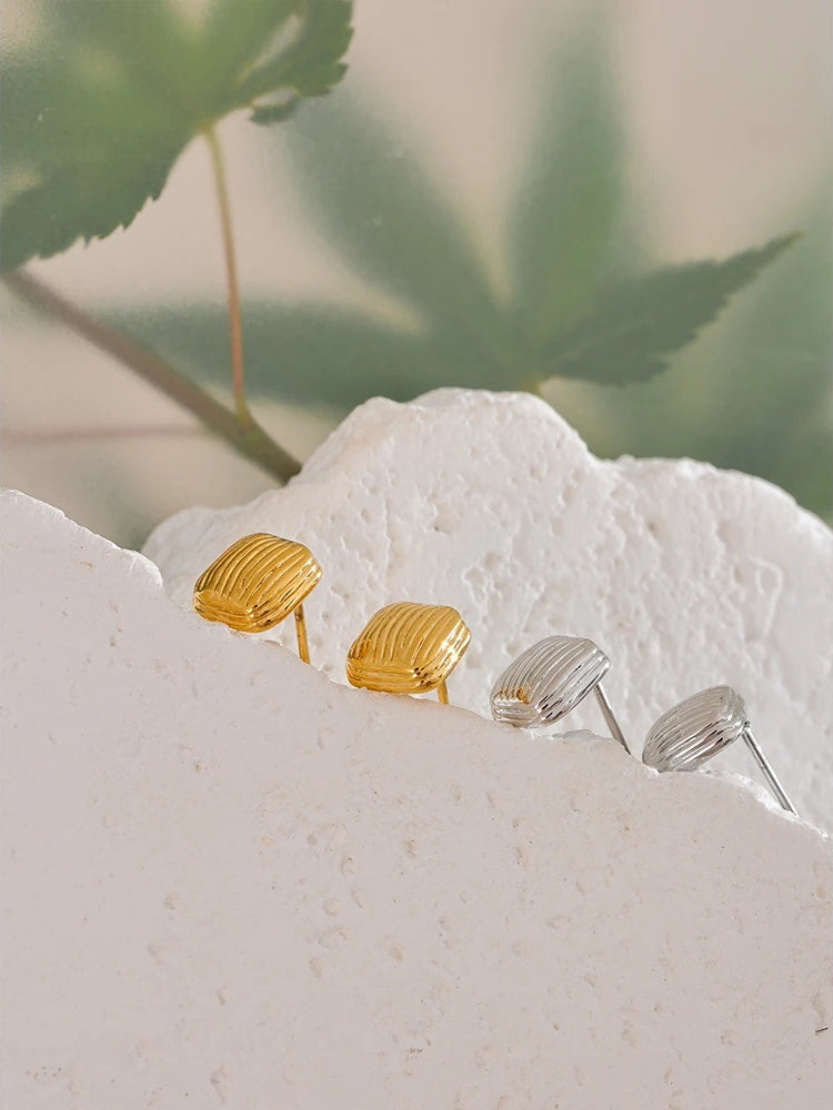 Small square metal stud earrings women - product image