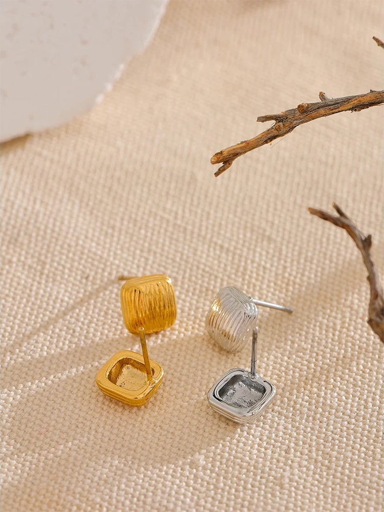 Small square metal stud earrings women - product image
