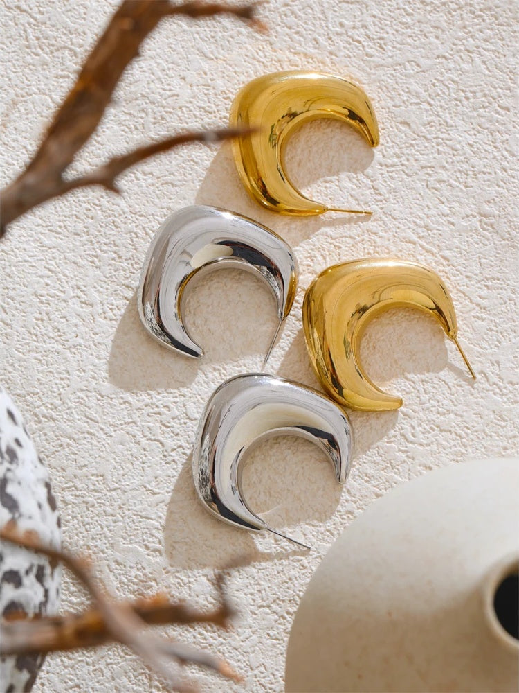 Smooth chunky c-shape huggie hoop earrings - product image