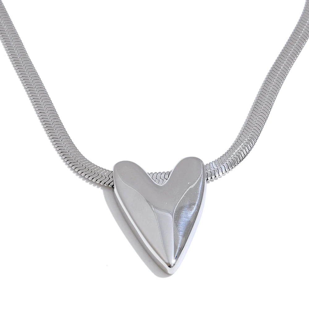 Smooth heart pendant snake chain necklace - product image