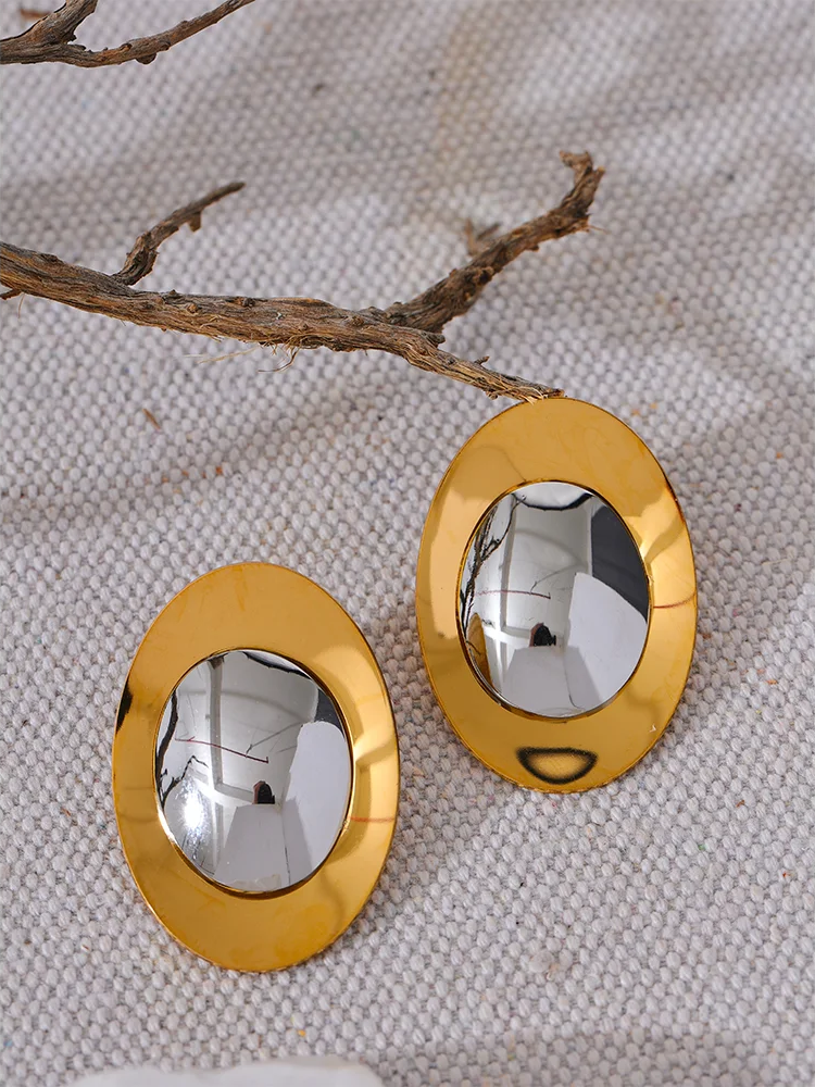 Smooth modern polished stud earrings women - product image