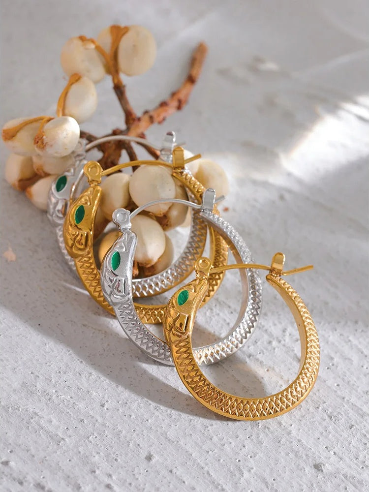 Snake pattern hoop earrings gold color - product image