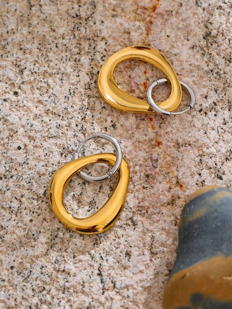Statement metal drop earrings - product image