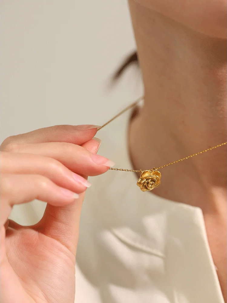 Stereoscopic flower plant pendant necklace - product image