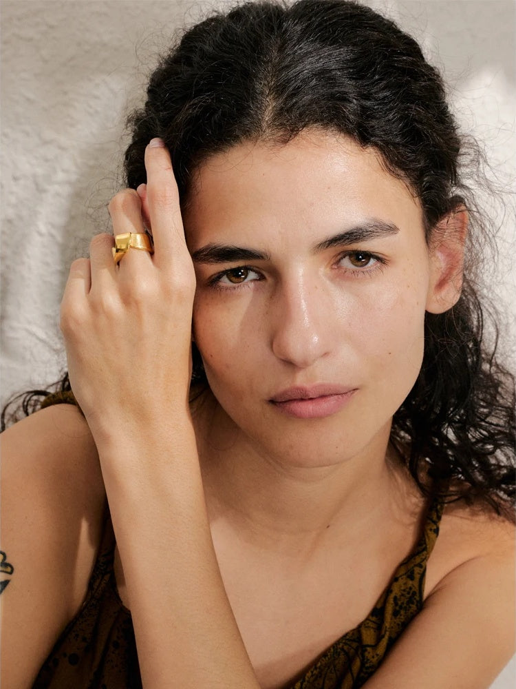 Stylish unique polished cast minimalist ring - product image