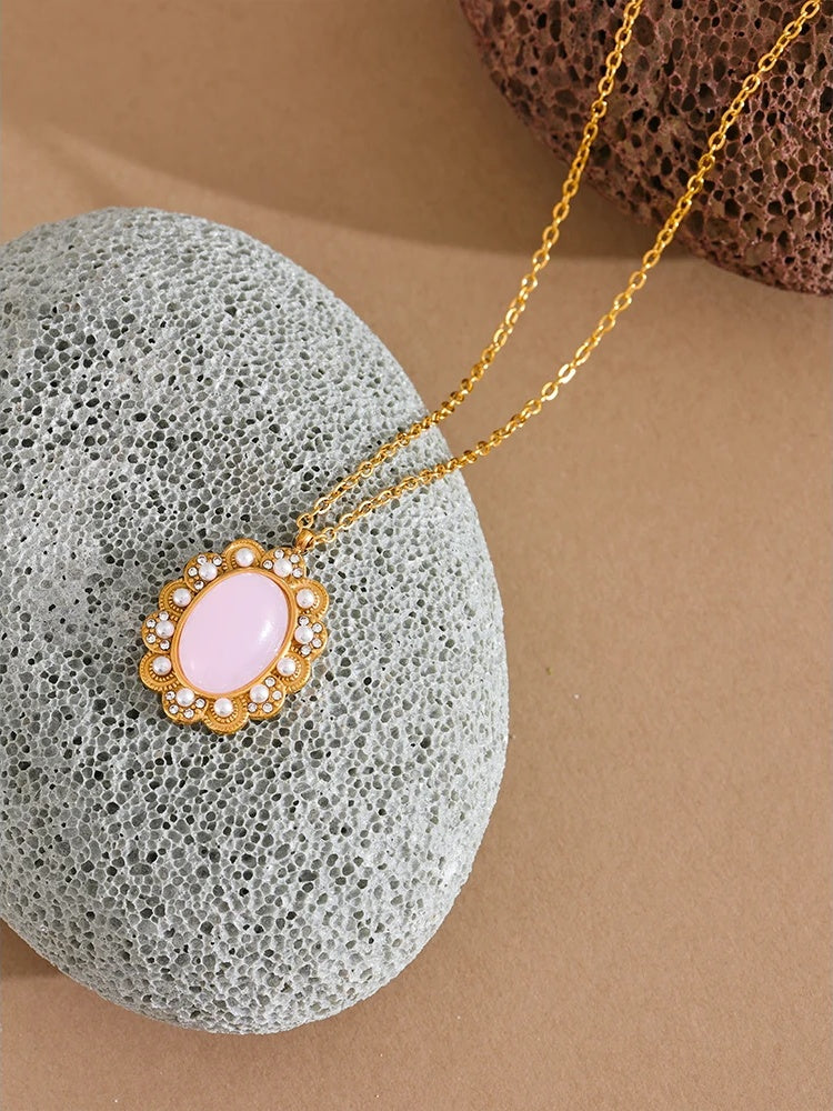 Vintage oval pendant pink pearl stone necklace - product image