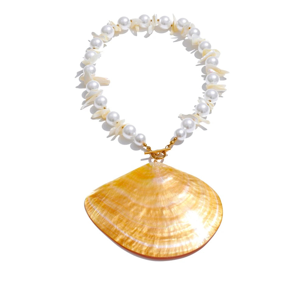 Yellow shell simulated pearl pendant necklace - product image