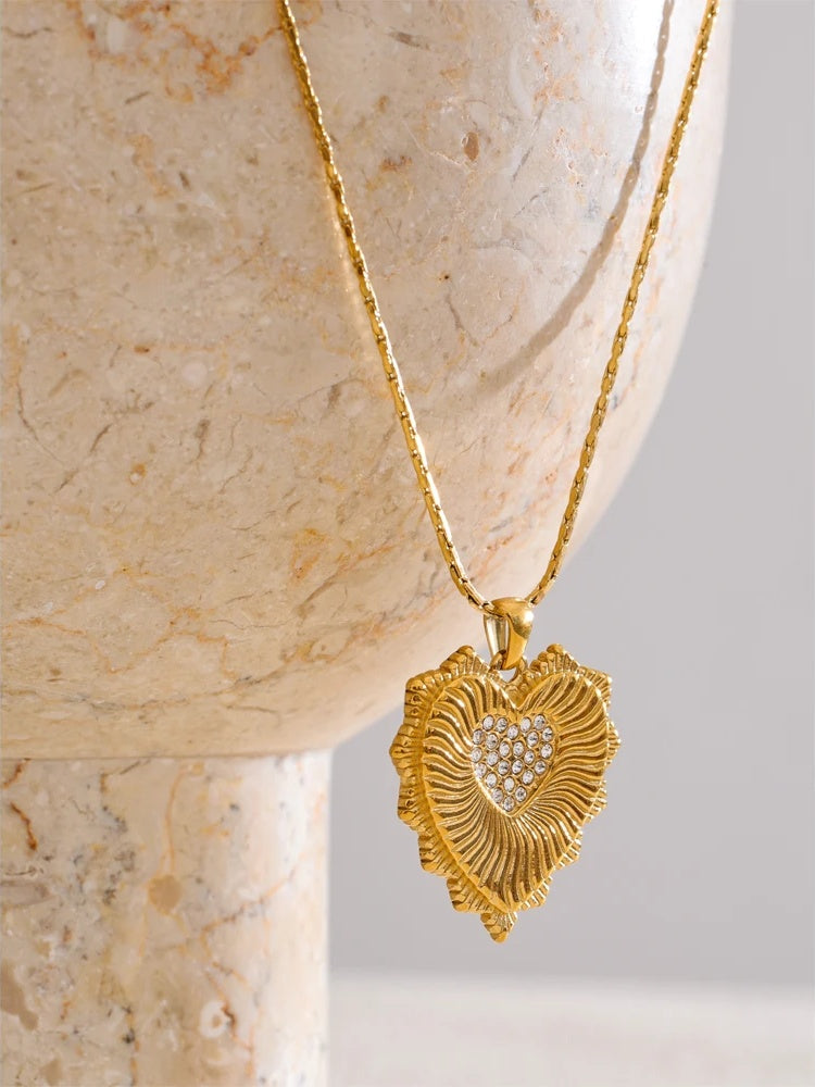 Zircon heart gold color pendant necklace - product image