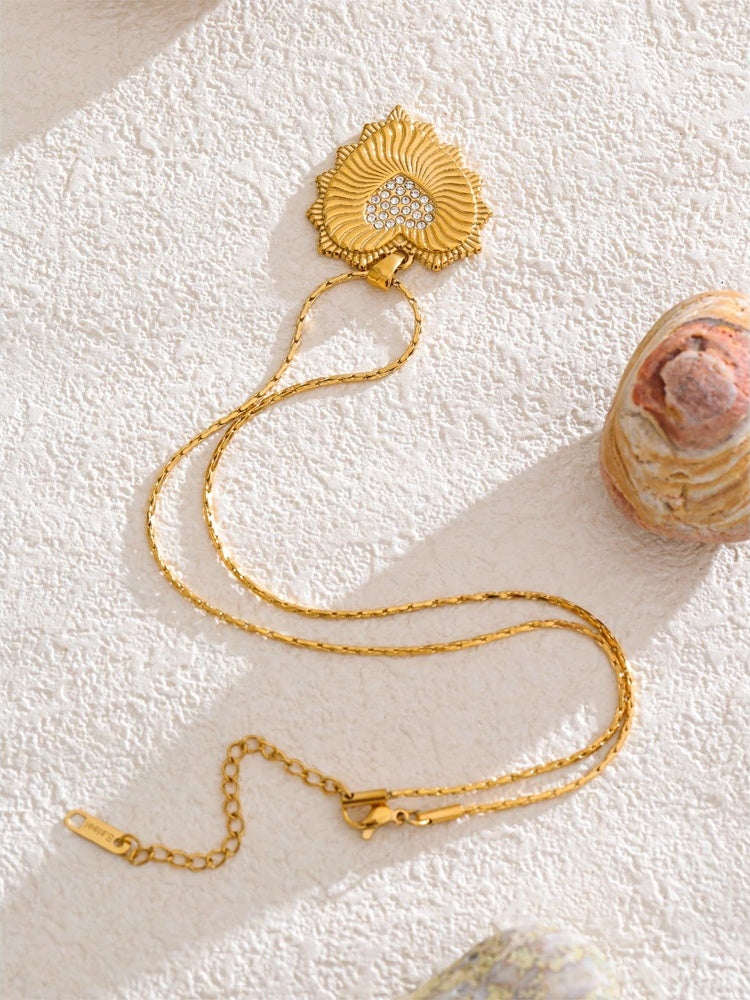 Zircon heart gold color pendant necklace - product image