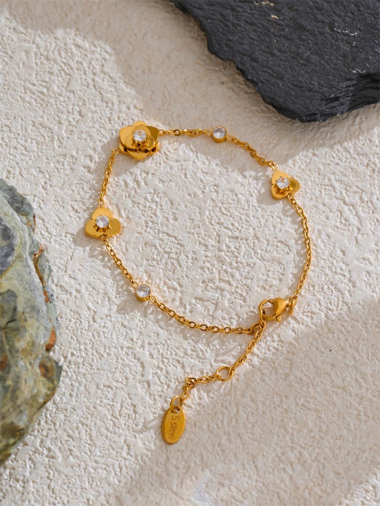 Zirconia metal flower link chain women bracelet - product image