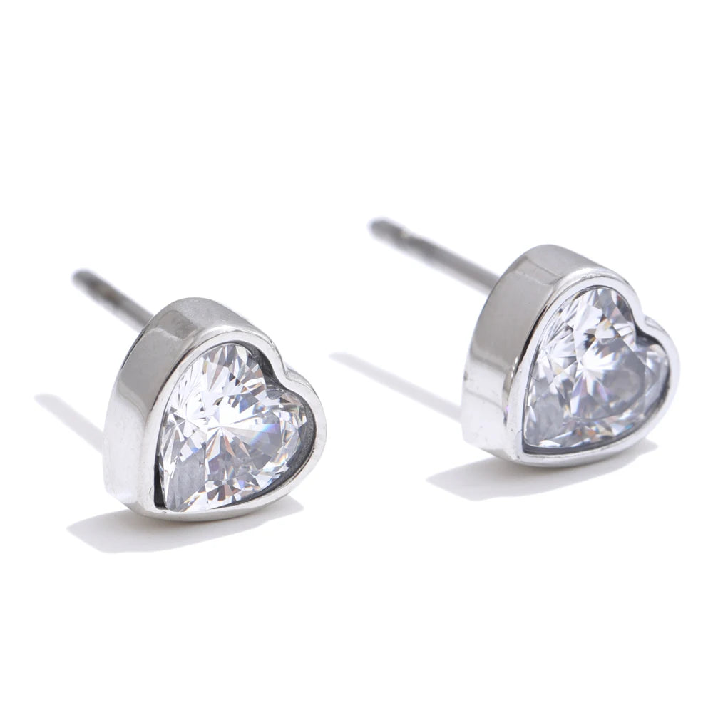 Aaa cubic zirconia heart love stud earrings - product image
