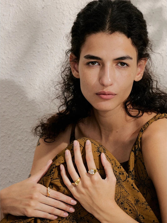 Aaa cubic zirconia minimalist finger ring - product image