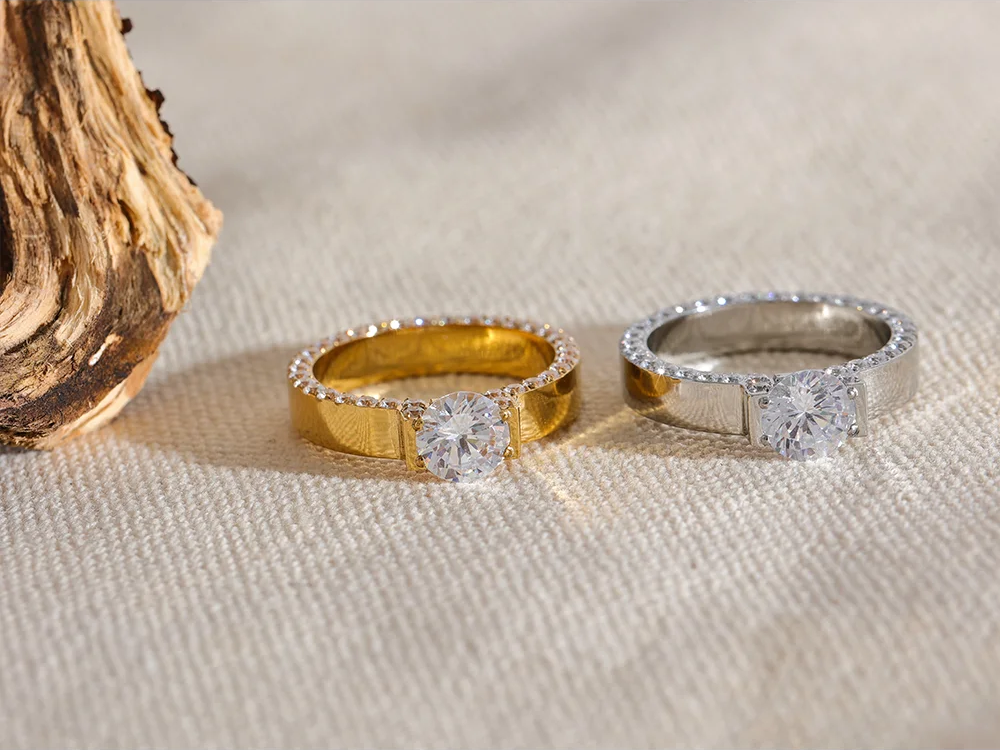 Aaa cubic zirconia modern gold ring - product image