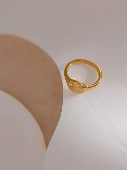 Abstract golden texture statement fashion ring - product image