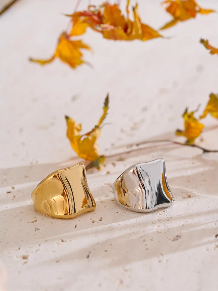 Abstract polished texture minimalist women's ring - product image