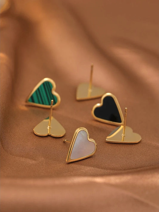 Acrylic shell heart minimalist stud earrings - product image