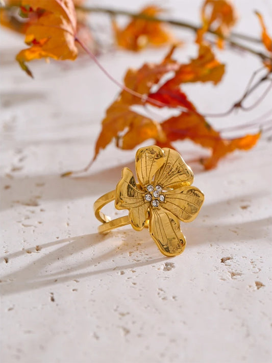 Adjustable golden flower rhinestone ring - product image