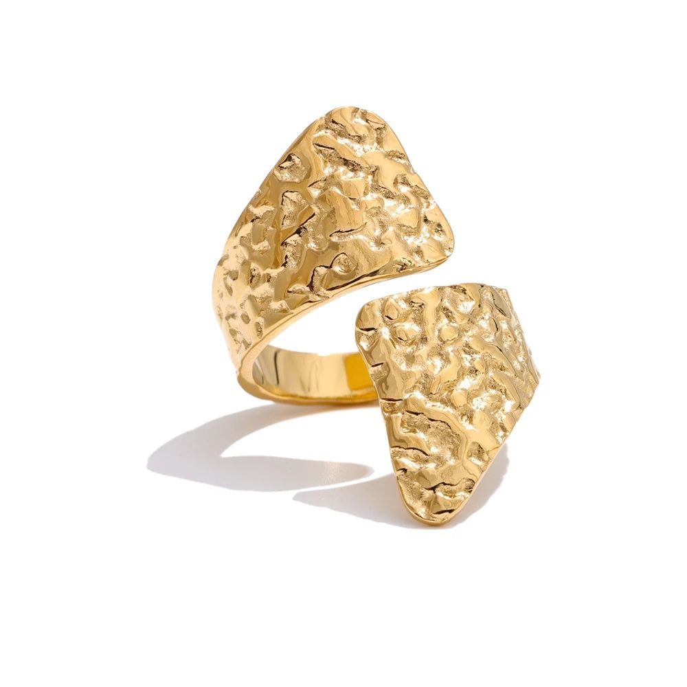 Adjustable hammer modern cast ring - product image