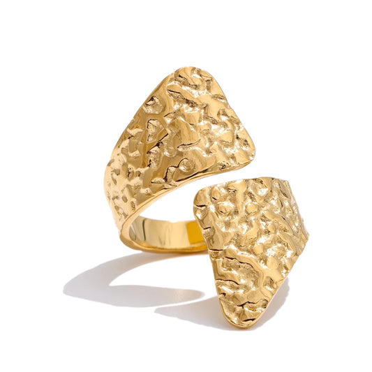 Adjustable hammer modern cast ring - product image