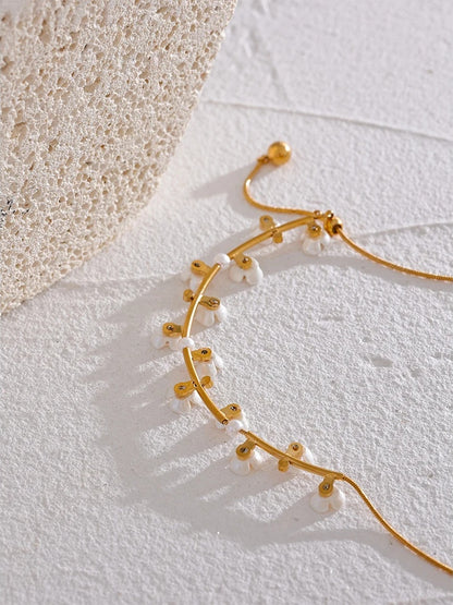 Adjustable length sweet flowers chain necklace - product image