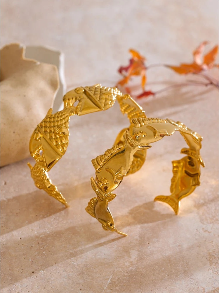 Adjustable metal fish shark cuff bracelet - product image