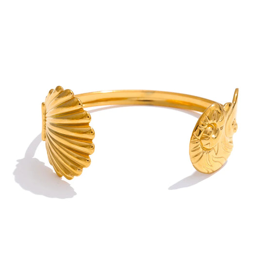 Adjustable metal fish shark cuff bracelet - product image