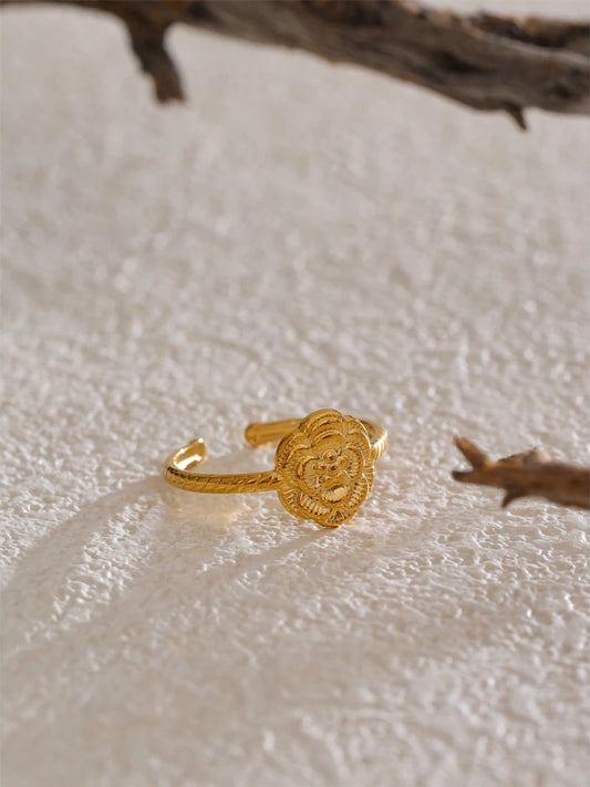 Adjustable metal flower open fashion ring - product image