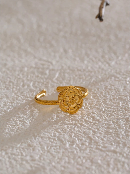 Adjustable metal flower open fashion ring - product image