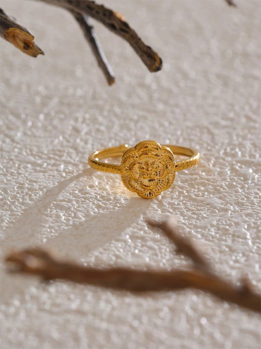 Adjustable metal flower open fashion ring - product image