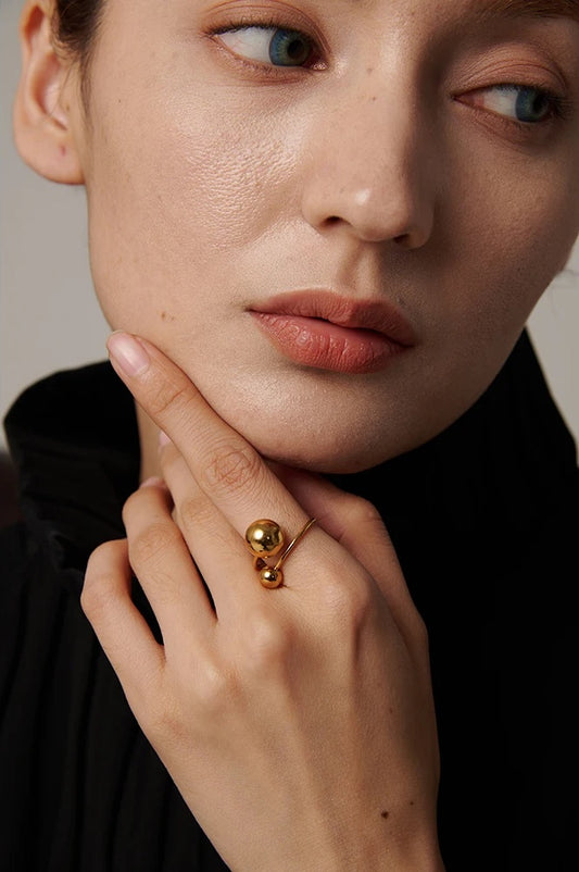Adjustable modern trendy statement ring - product image