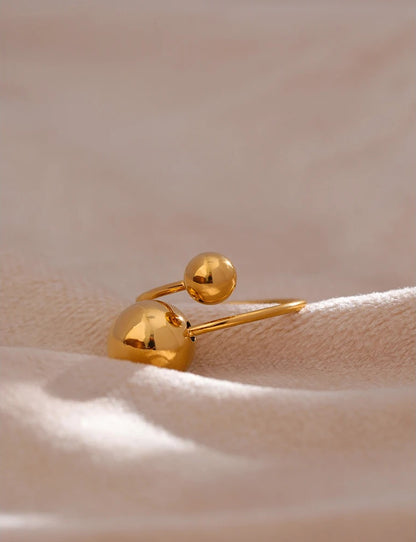 Adjustable modern trendy statement ring - product image