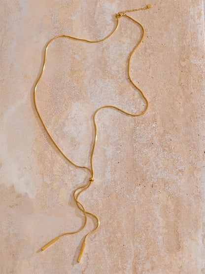 Adjustable smooth minimalist collar necklace - product image