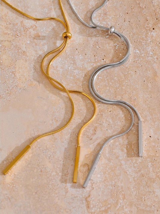 Adjustable smooth minimalist collar necklace - product image