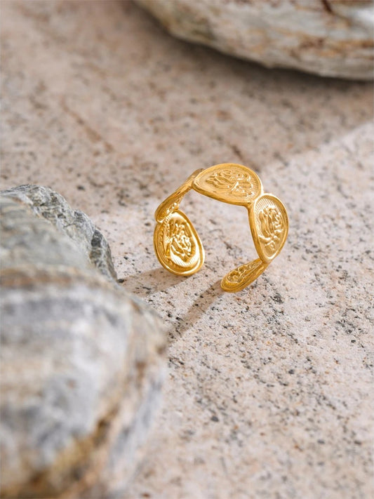 Adjustable stainless steel flower shape open ring - product image