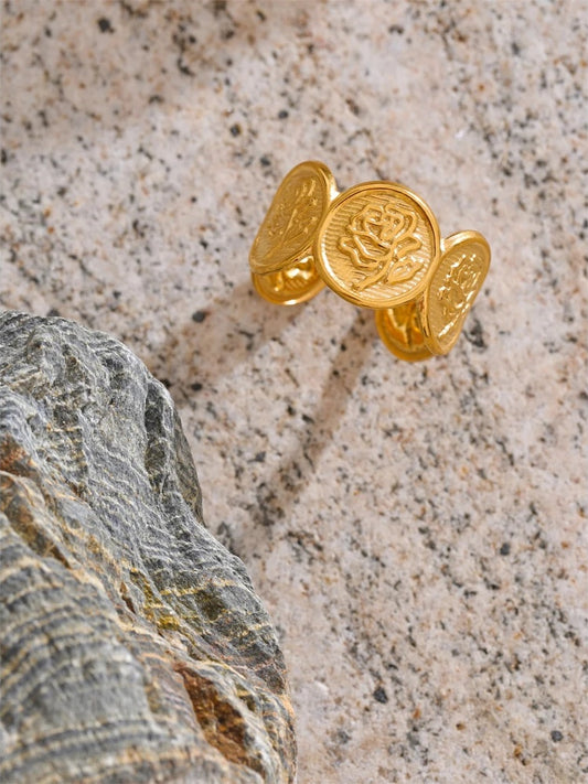 Adjustable stainless steel flower shape open ring - product image