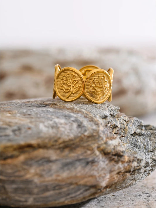 Adjustable stainless steel flower shape open ring - product image