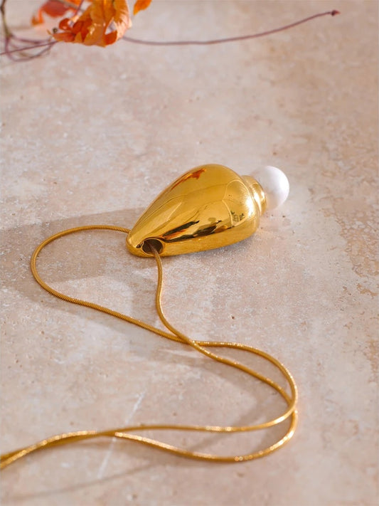 Artificial pearl snake shape necklace - product image