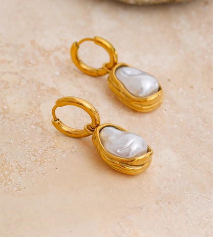 Baroque imitation pearls drop dangle earrings - product image