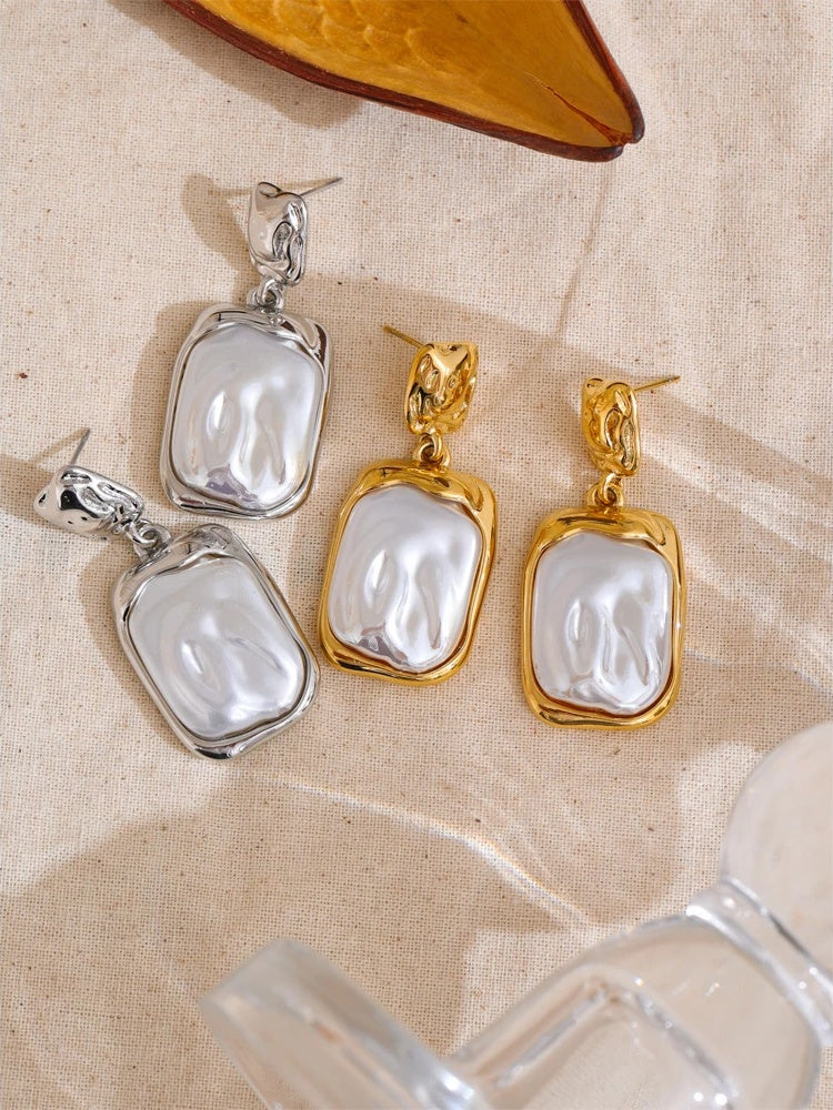 Baroque imitation pearls square drop earrings - product image