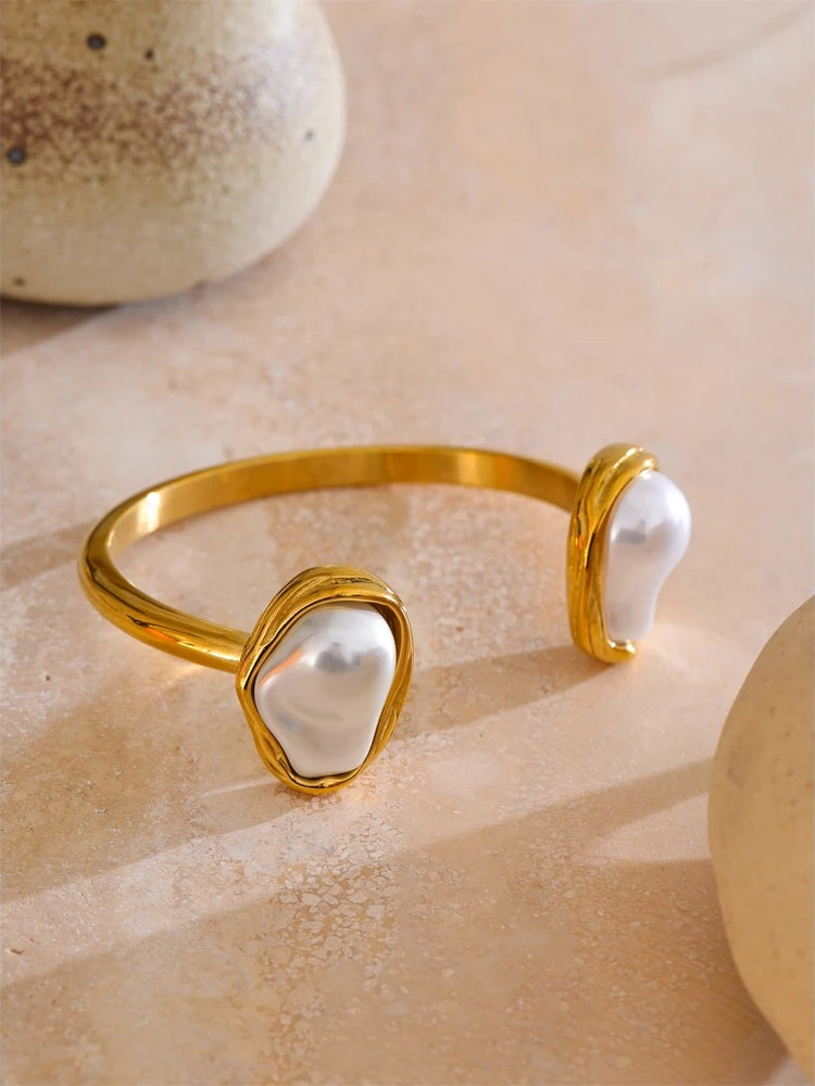 Baroque simulated pearls cuff bracelet - product image