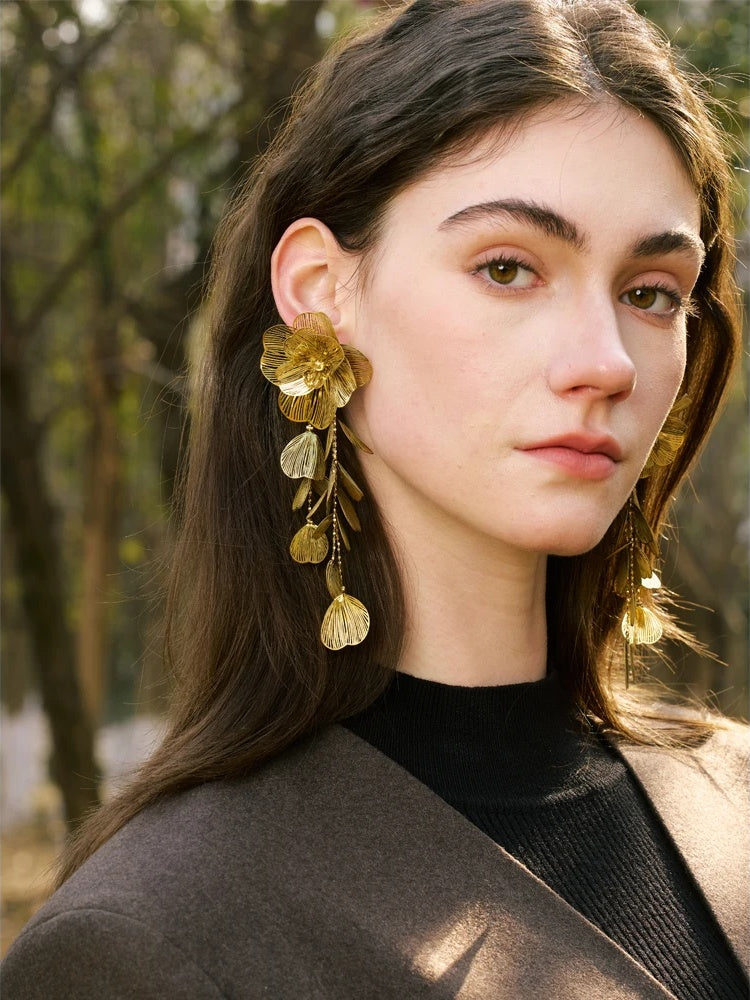 Big flower tassel drop party eye-catching earrings - product image